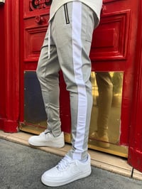 Image 3 of Pantalon Stripes Gris/Blanc