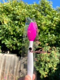 Image 3 of lip scrub  exfoliating brush