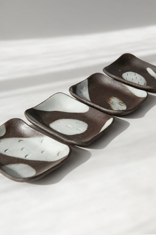 Image of Black and White Porcelain inlay soap dish