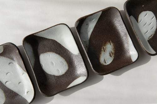 Image of Black and White Porcelain inlay soap dish