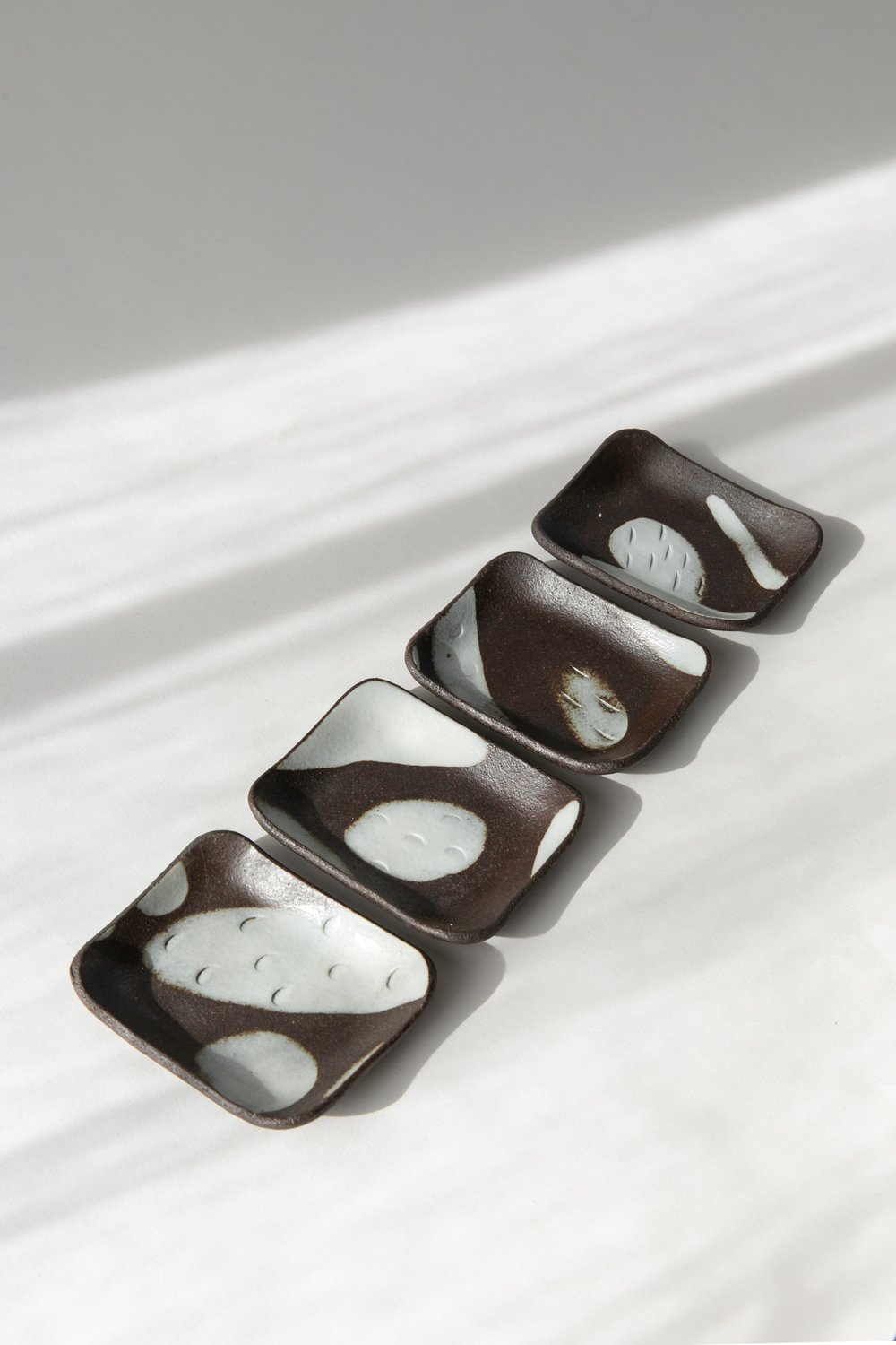 Image of Black and White Porcelain inlay soap dish