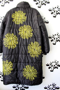 Image of expand long jacket in black 