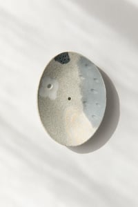 Image 2 of Granite Slate with White Flowers - Incense holder