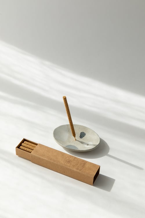 Image of Granite Slate with White Flowers - Incense holder