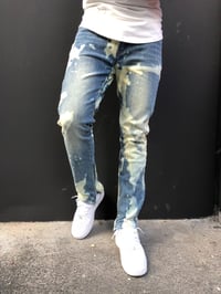 Image 1 of Acid Wash Jean J2