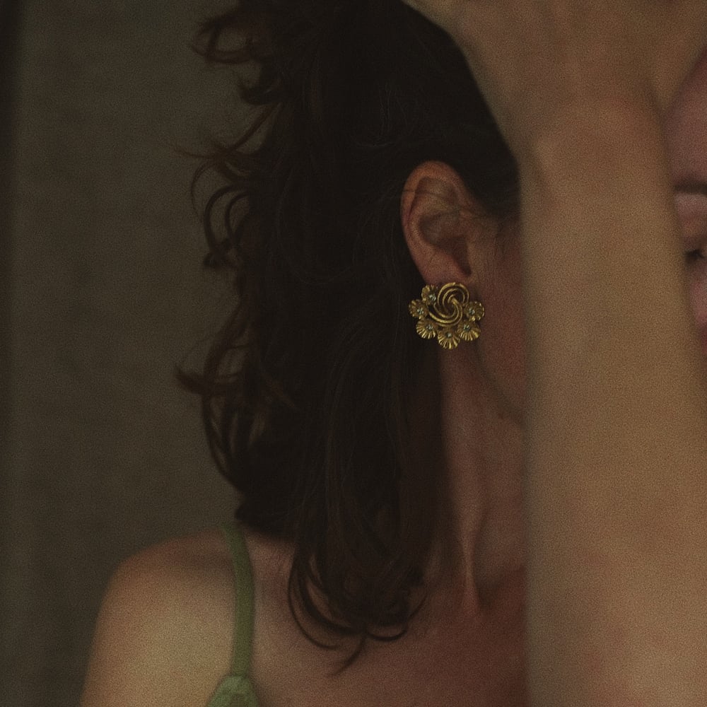 Image of Boucles d'oreilles DAPHNÉ plaquées or