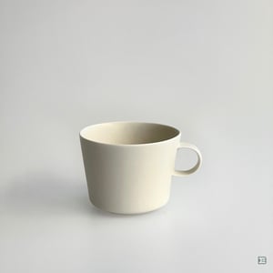 Yumiko Iihoshi Porcelain Unjour Matin mug cup