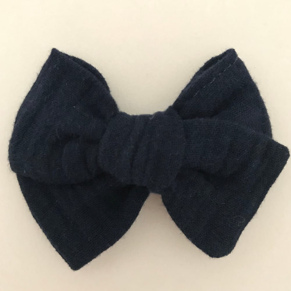 Image of Barrette, bloomer & petite jupe double gaze bleue marine