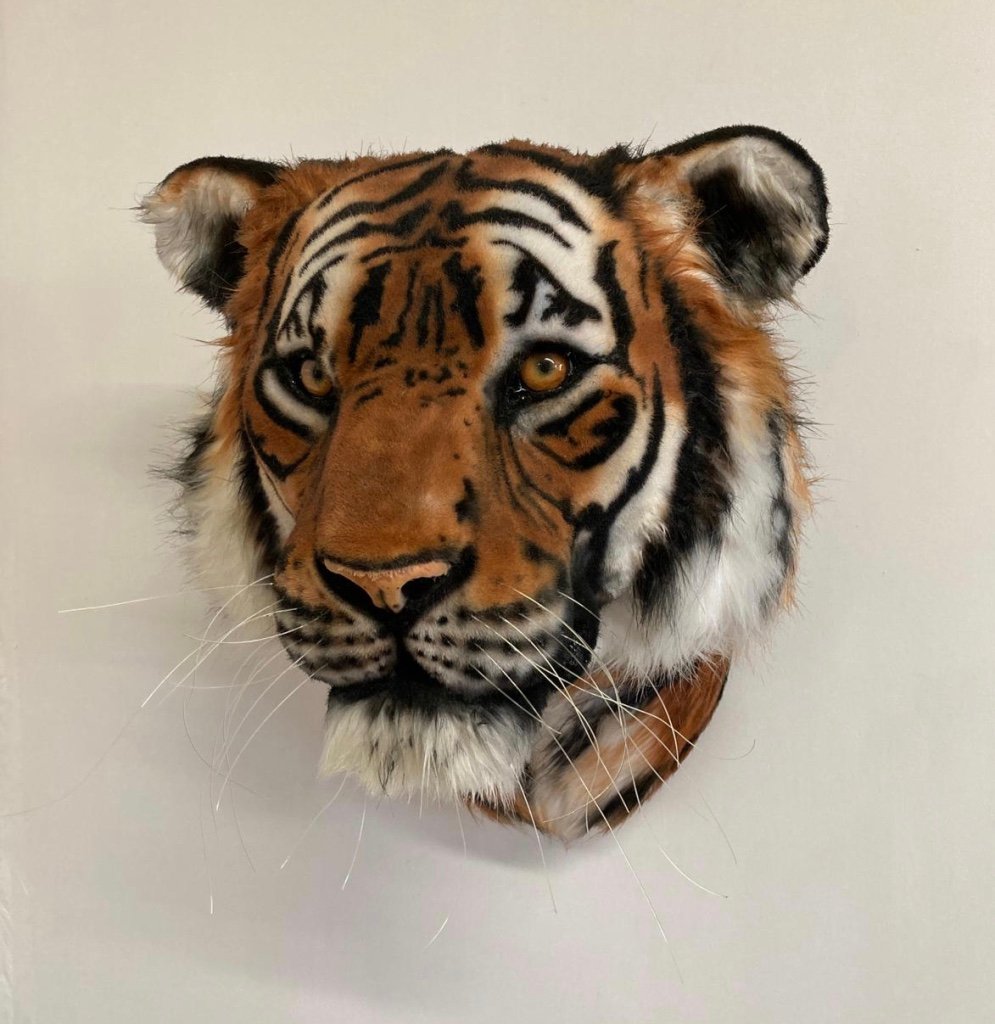 Image of Tiger Sculpture