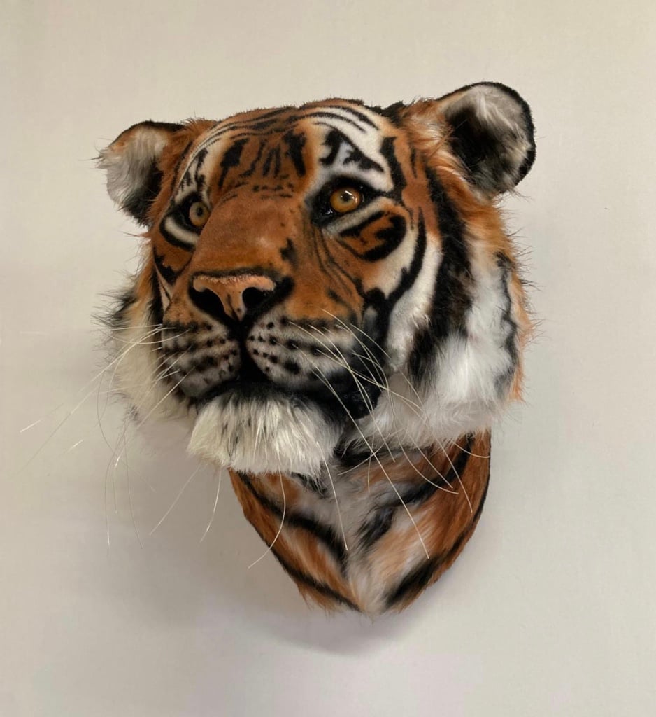 Image of Tiger Sculpture