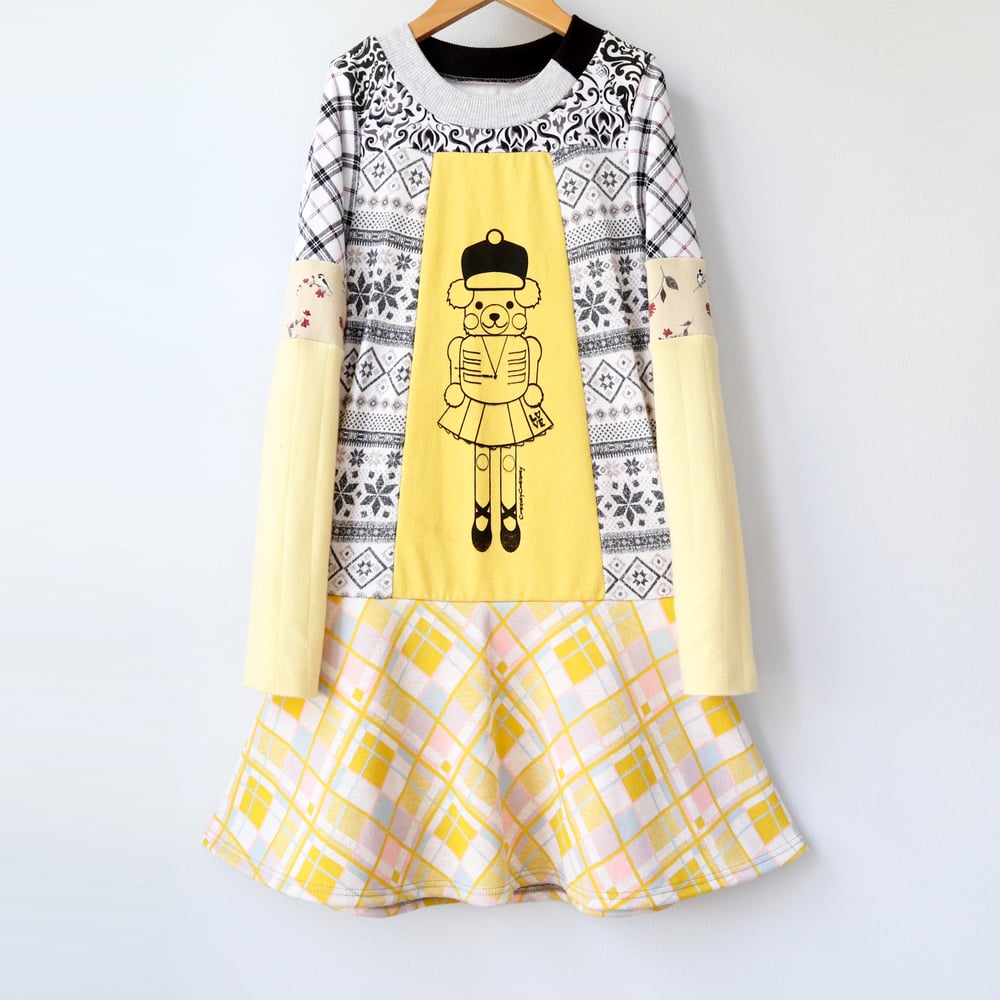 Image of nutcracker bear vintage fabric 8/10 xmas Christmas holiday long sleeve dress longsleeve yellow gold