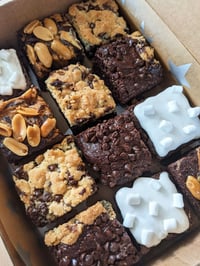 (BEST SELLER) Assorted Brownie Box x12