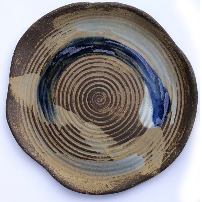 Plat negre línia  blava