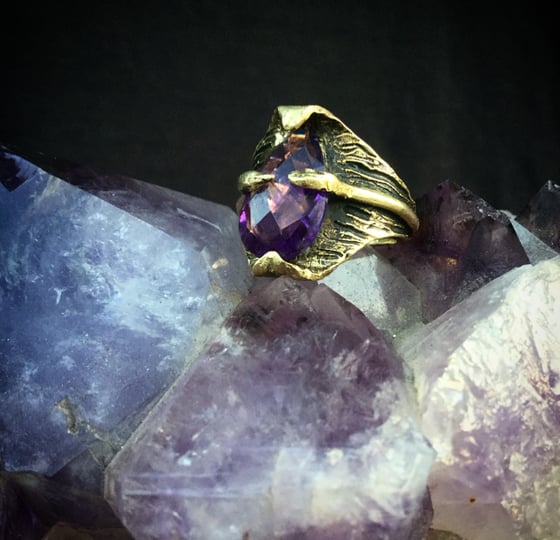 Image of Thin Air Ring with Amethyst