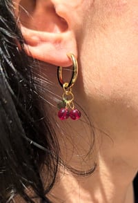 Image 2 of Boucles d'oreilles creoles petites cerises