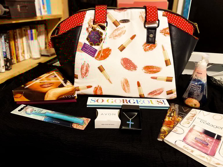 Boss Lady (Commuter bag) Image 3