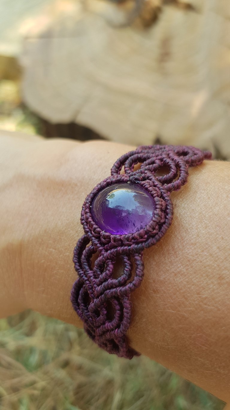 Macrame Bracelet with Amethyst