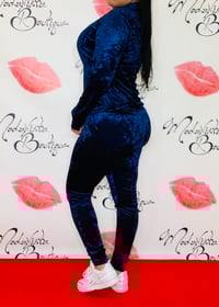 Image 2 of THE ROYAL TREATMENT 2 PIECE SET