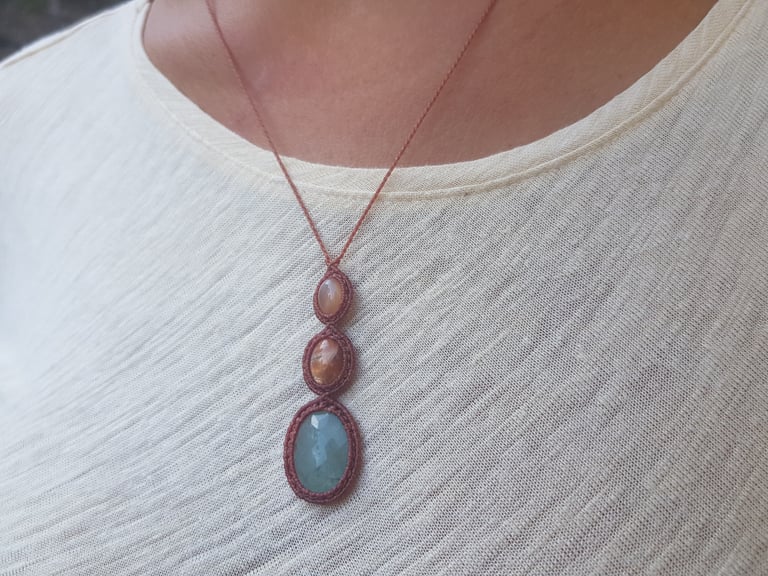Triopetra: Indian Moonstone & Sunstone & Aquamarine Image 2