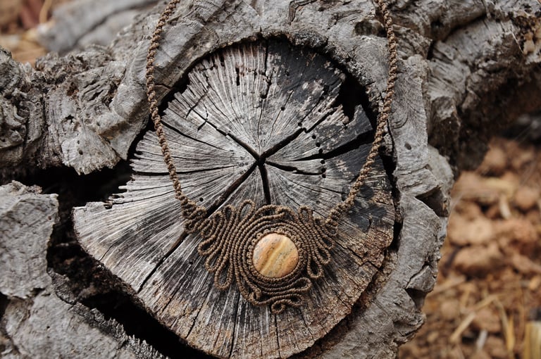 Asymmetric & Jasper Image 3