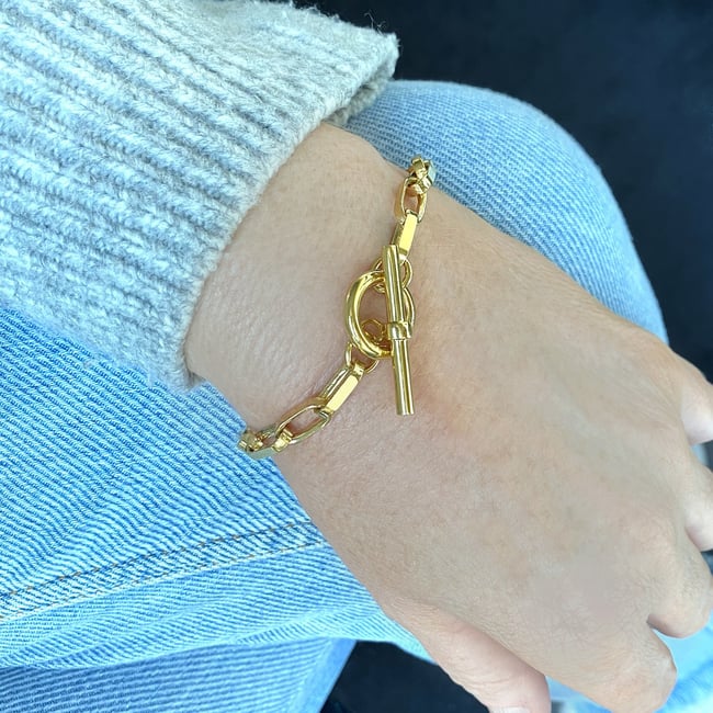 Gold chunky chain bracelet