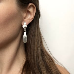 Image of pare earring 