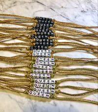 Image 1 of Bracelet lien doré Queen