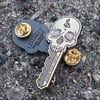 Skull Key Pin Bronze