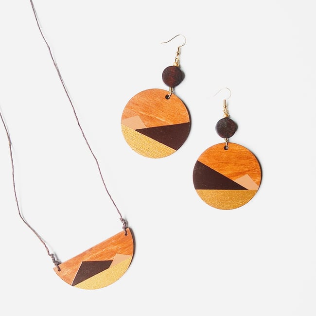 Abstract  Caly Dangle Earrings