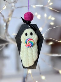 Ghostie Ornament 3