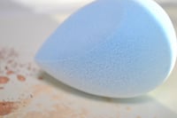 POWDER BLUE MICROFIBRE VELVET BEAUTY SPONGE