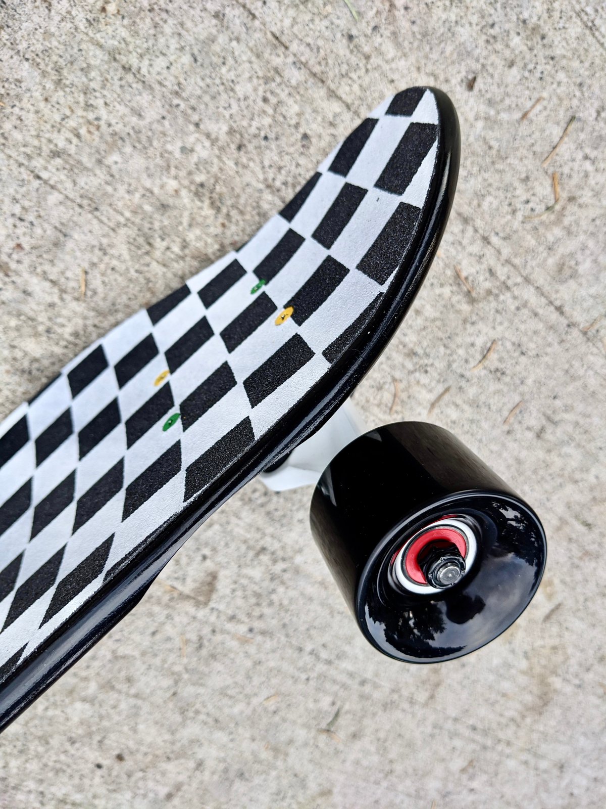 Image of Checkered 8” Complete Cruiser