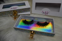 Image 2 of Luxe Legacy- Lash Strips