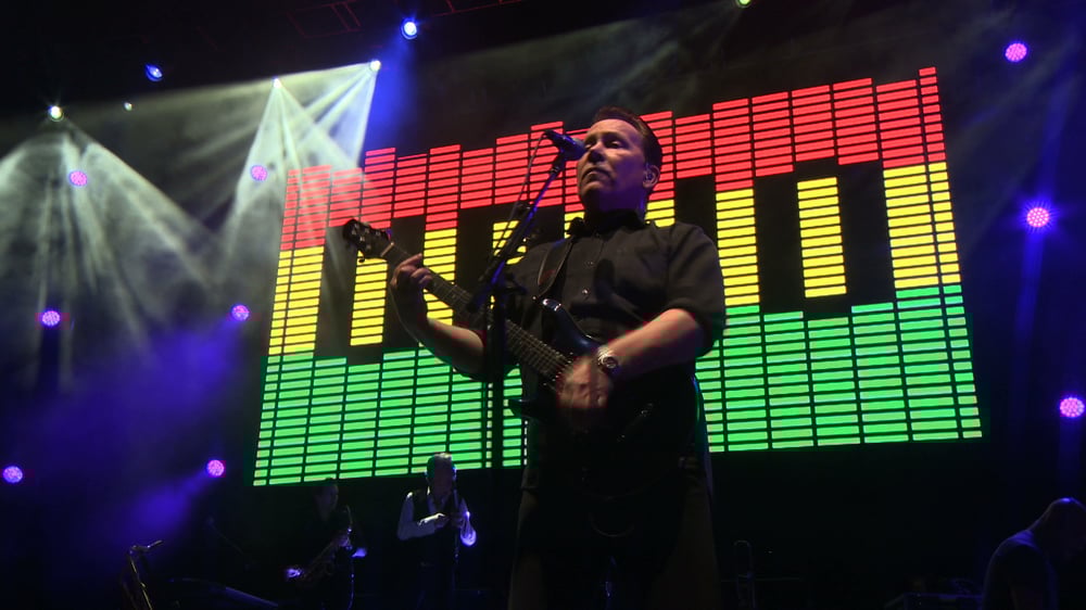 UB40 AT 40 Limited Edition Triple Disc 2CD / 1DVD .... FREE same day shipping