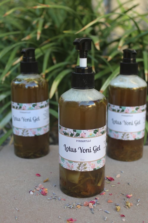 𝕃𝕠𝕥𝕦𝕤 “ YONI SHOWER GEL ( 8 oz ) pureartbydasjiaj