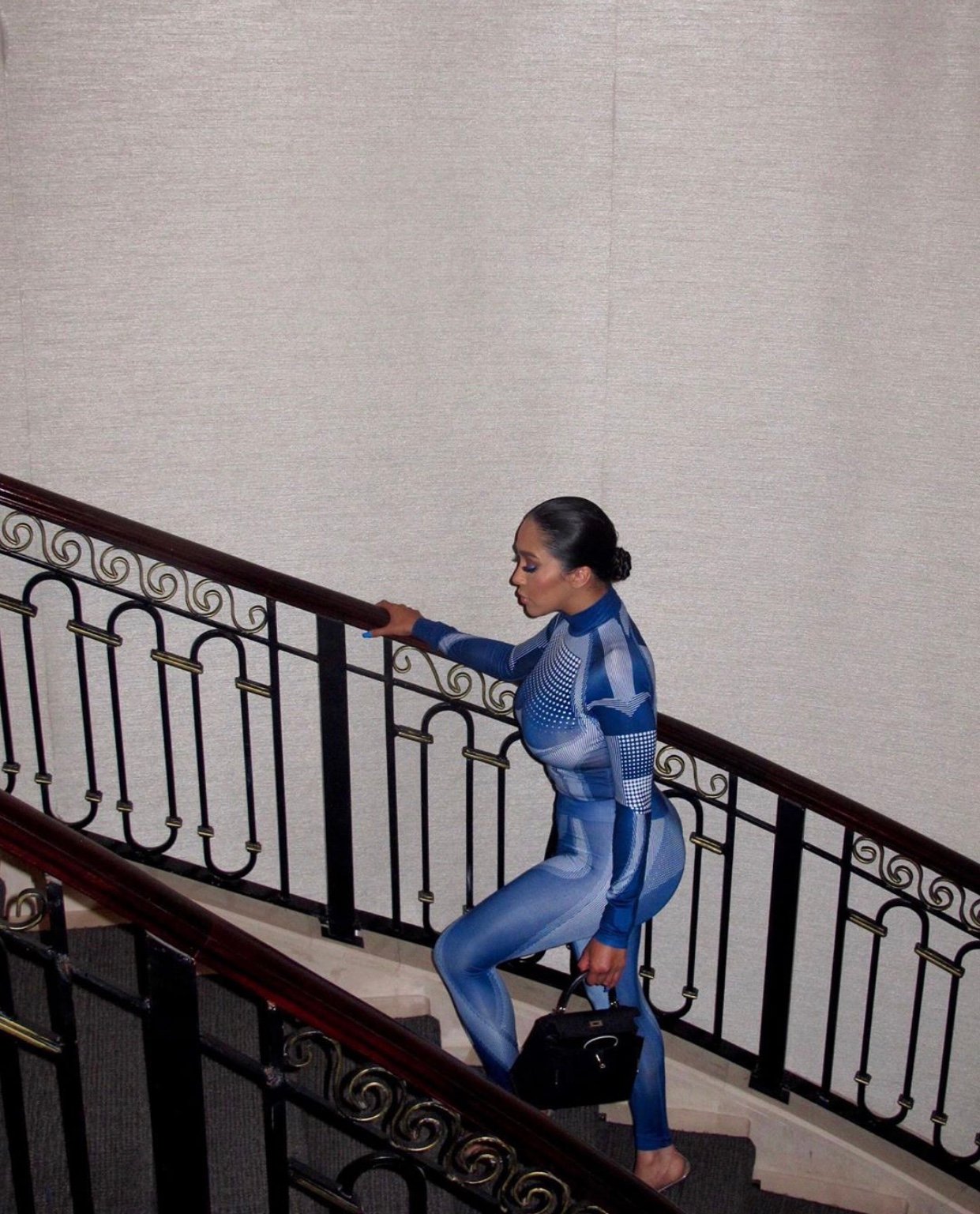 Image of BLUE/WHITE SYMMETRIC GRAPHIC PRINTED 2-PIECE SET (M/L)