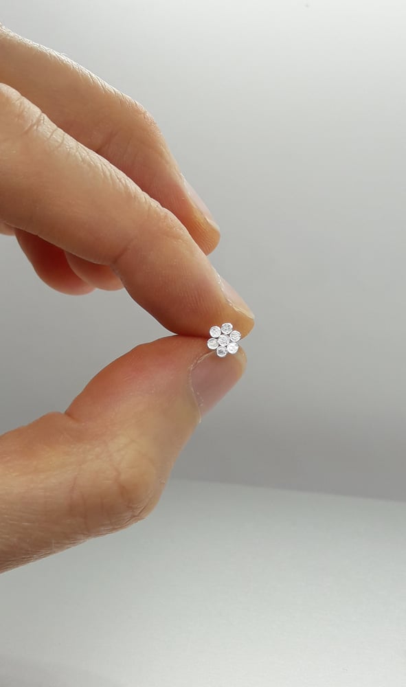 Image of Micro Millefleur Earstuds