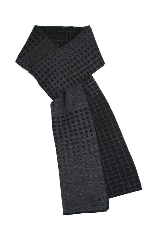 FRACTAL black - anthra scarf, by Thijs Verhaar