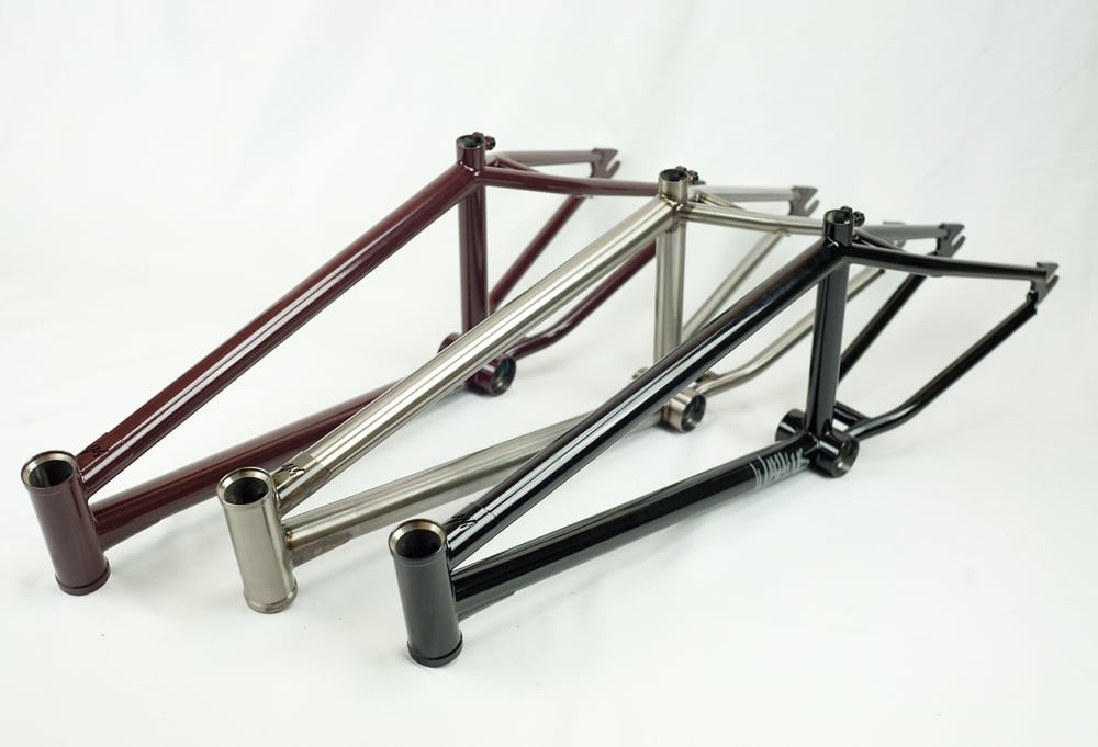 Brick Frame V2 | whthous Brick Frame V2 | whthous