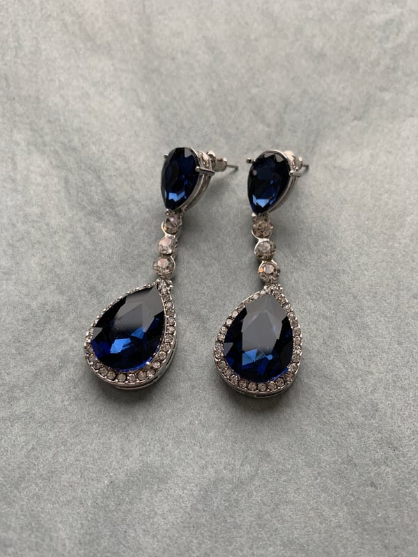 Image of Princess dangle sapphire & crystal 