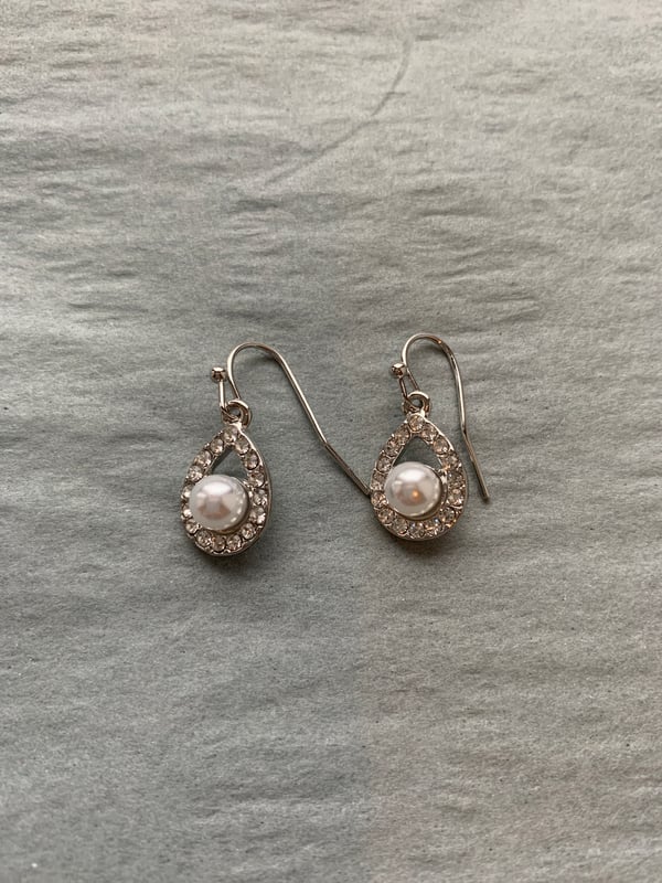 Image of Princess pearl & crystal teardrops 