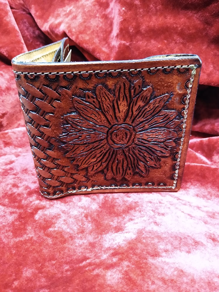 Image of Daisy folding wallet