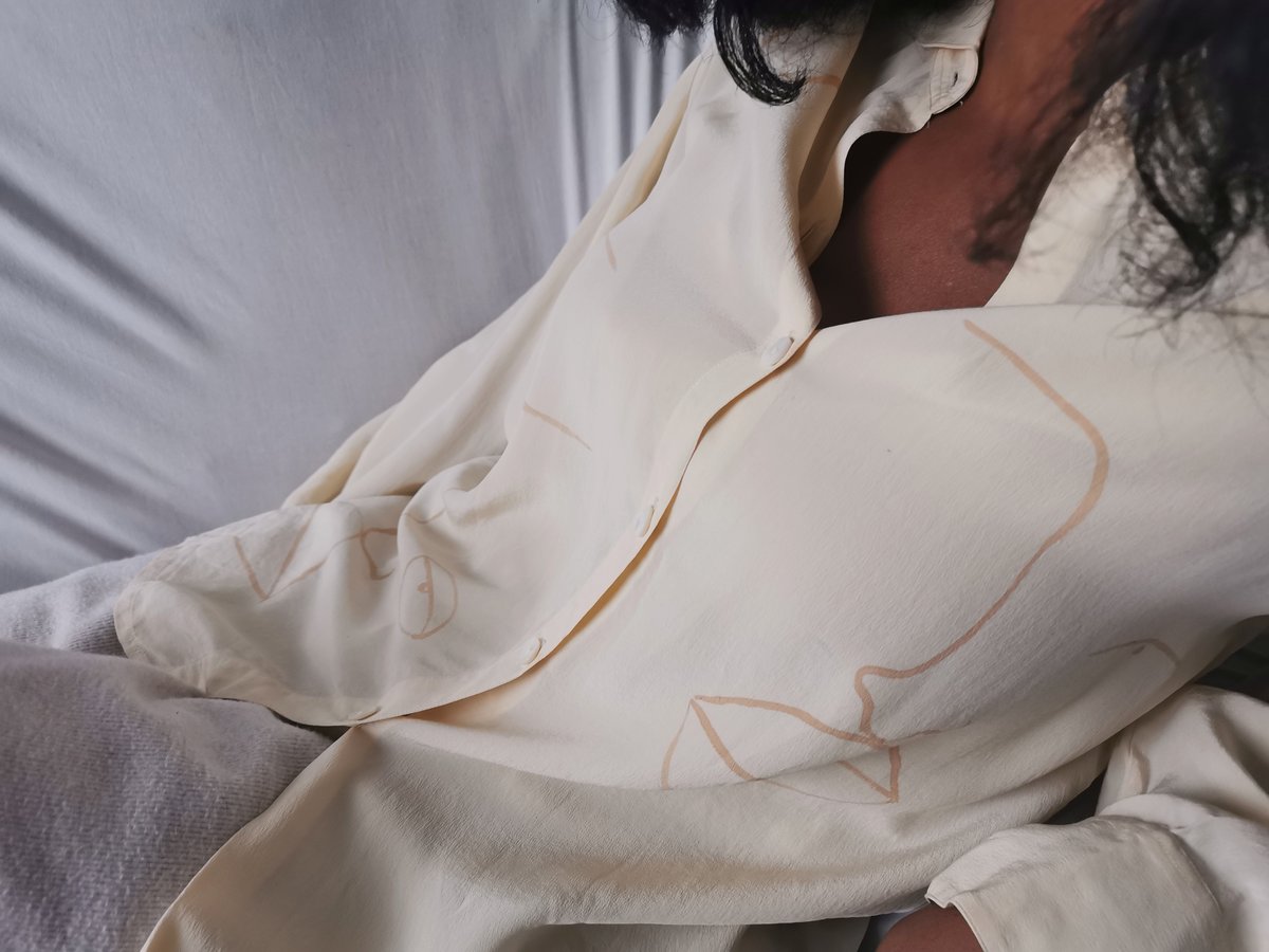Image of round collar blouse 