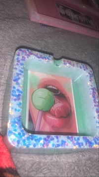 Image 2 of Neon Green Glitter Lollipop Ash Tray 👄🍭💚