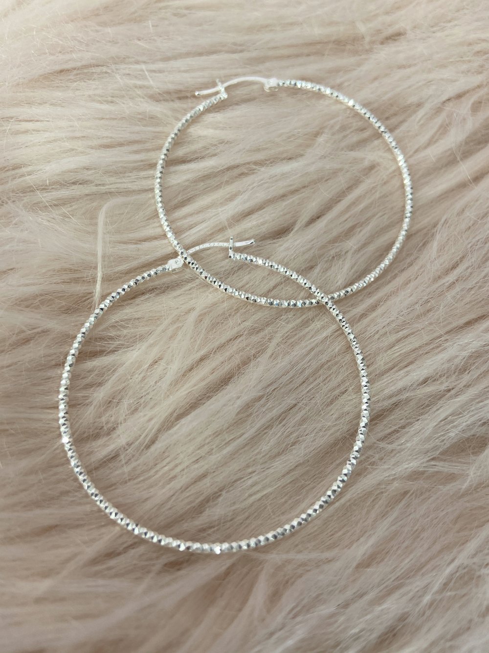 Image of Detailed Ear Hoop 