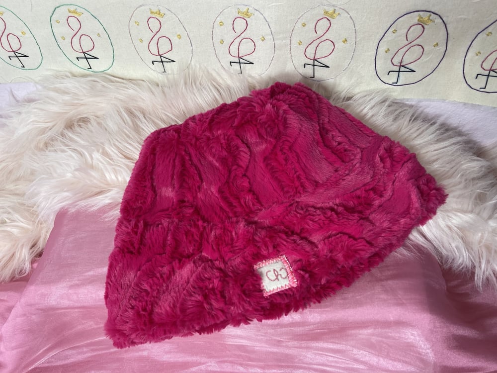 Image of Fuchsia Faux Fur Mink Bucket Hat