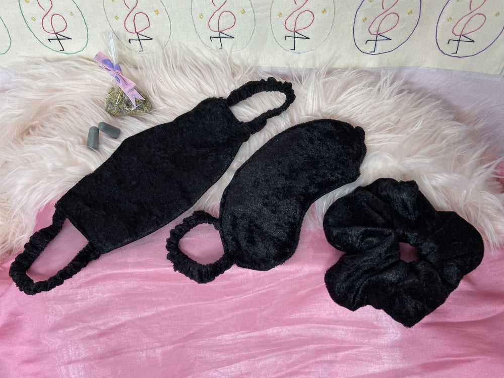 Image of Travel Safe & Cozy Kit