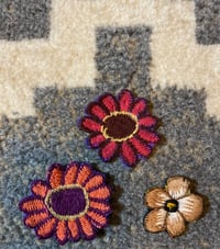 Image 2 of Flower power WINTER DAWN patches 