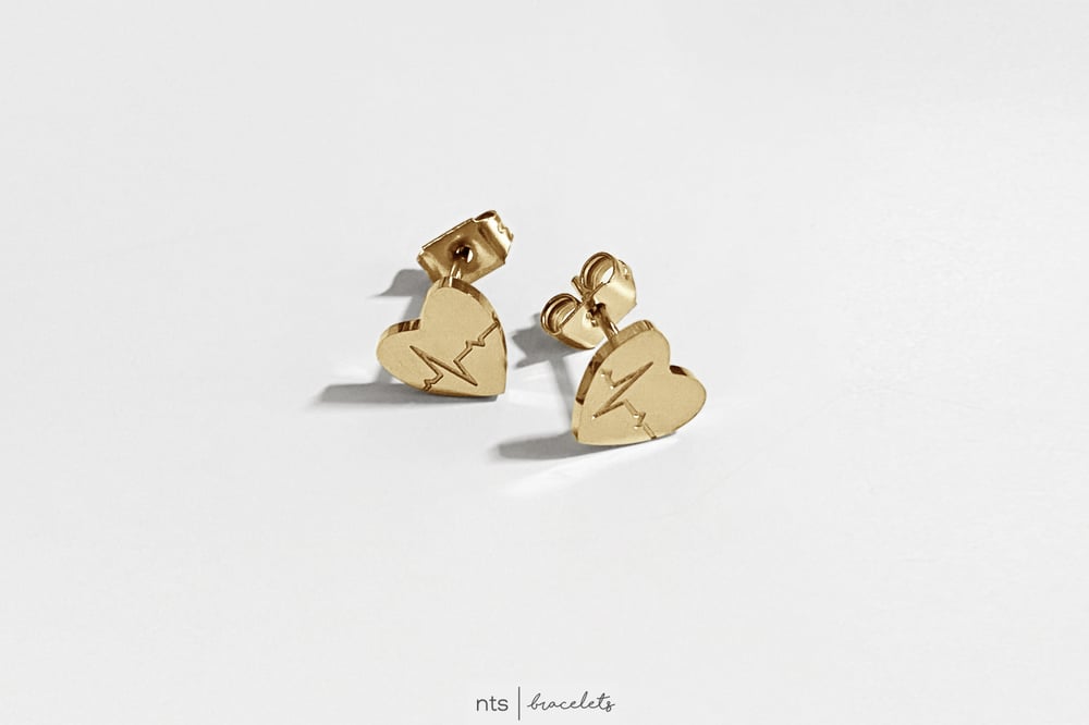 Image of GOLD EKG HEART EARRINGS (Gold)