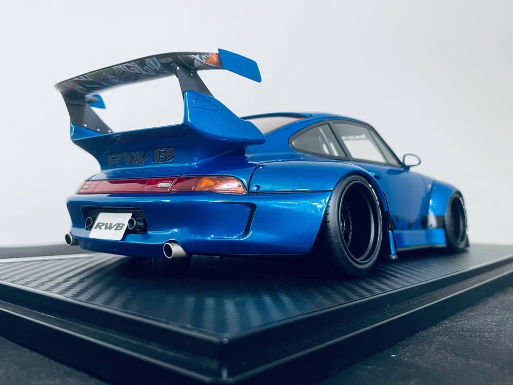 Image of 1/18 IGNITION MODEL RWB 993 BLUE METALLIC 